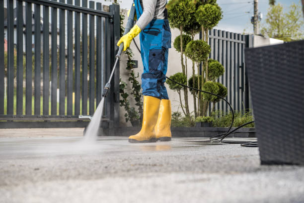 Best Machinery and Equipment Cleaning  in Howard, WI